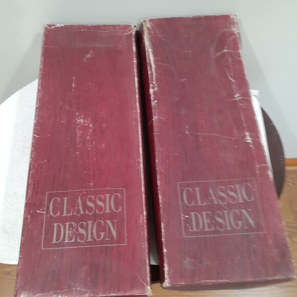 Classic Design Genuine Porcelain Dolls 17" “Victoria”, “Jennifer” - Picture 2 of 6